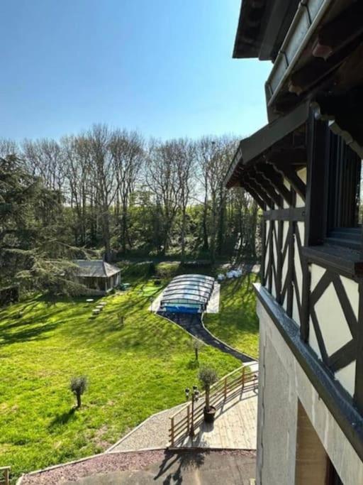 Le Manoir Du Val Douvres-la-Délivrande Exterior foto