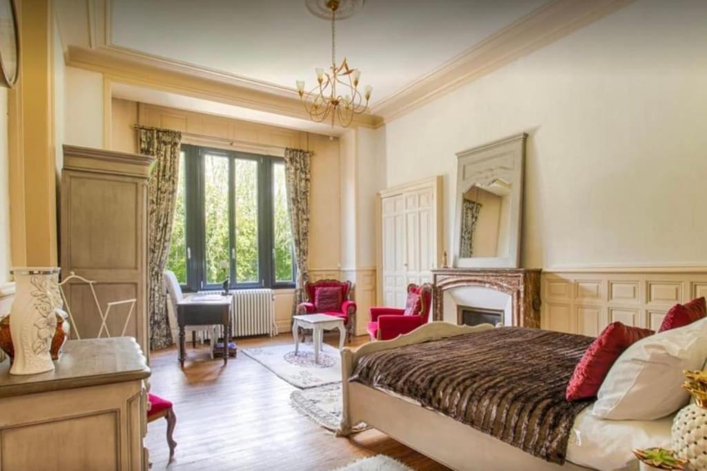 Le Manoir Du Val Douvres-la-Délivrande Exterior foto